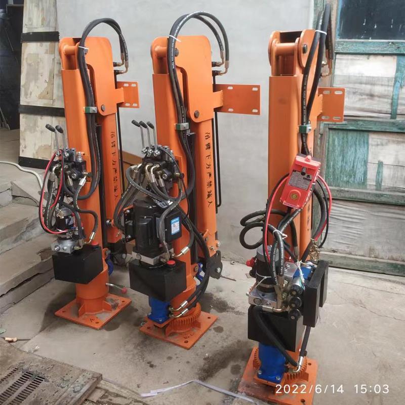 麦寮乡重汽蓝牌随车吊 3.2吨 国六动力强 液压驱动 农用自卸起重机